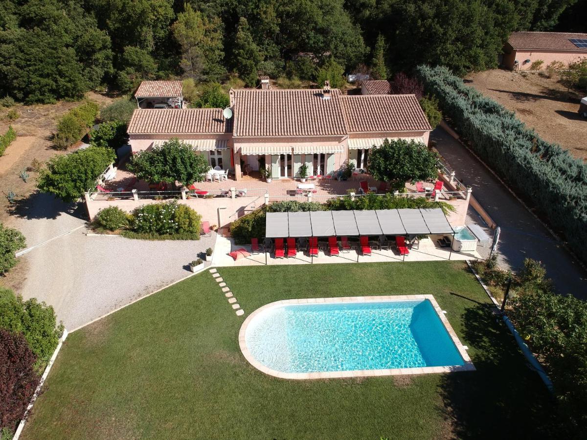 Bed and Breakfast La Bastide Des Roses Saint-Julien-d'Asse Exterior foto