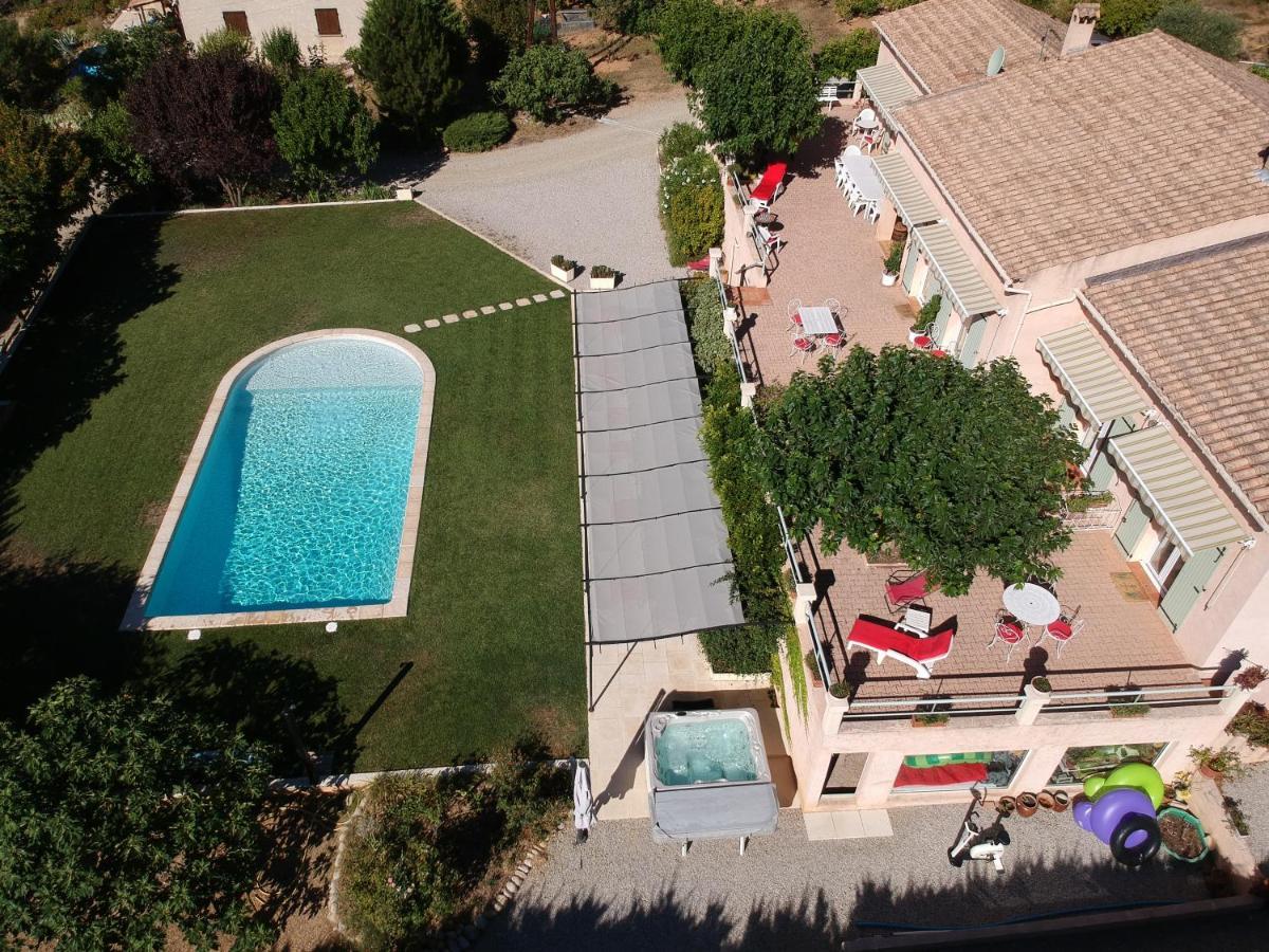 Bed and Breakfast La Bastide Des Roses Saint-Julien-d'Asse Exterior foto