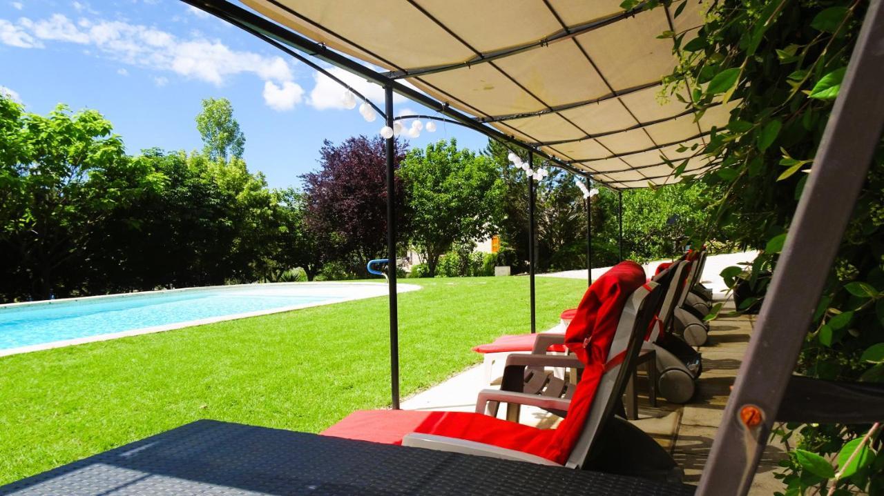 Bed and Breakfast La Bastide Des Roses Saint-Julien-d'Asse Exterior foto