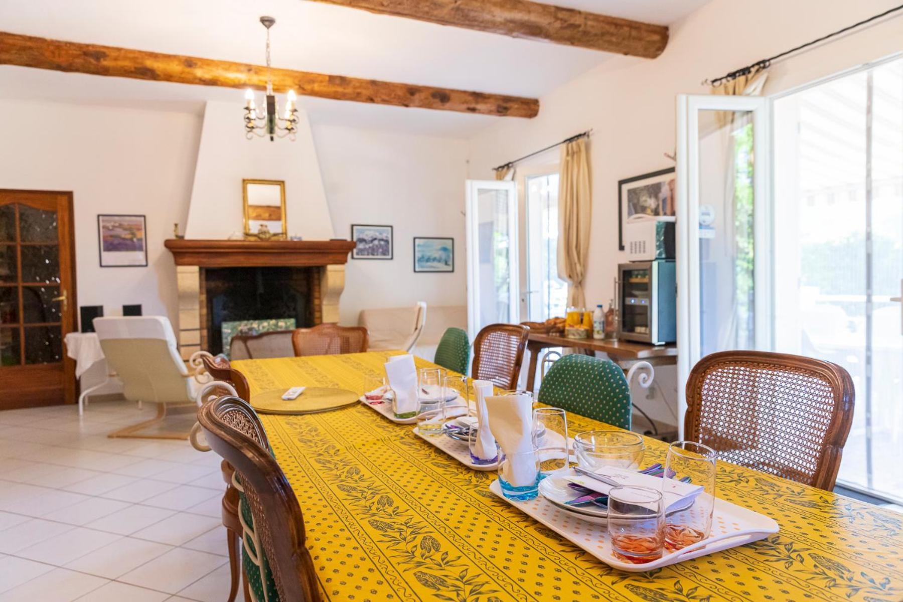 Bed and Breakfast La Bastide Des Roses Saint-Julien-d'Asse Exterior foto