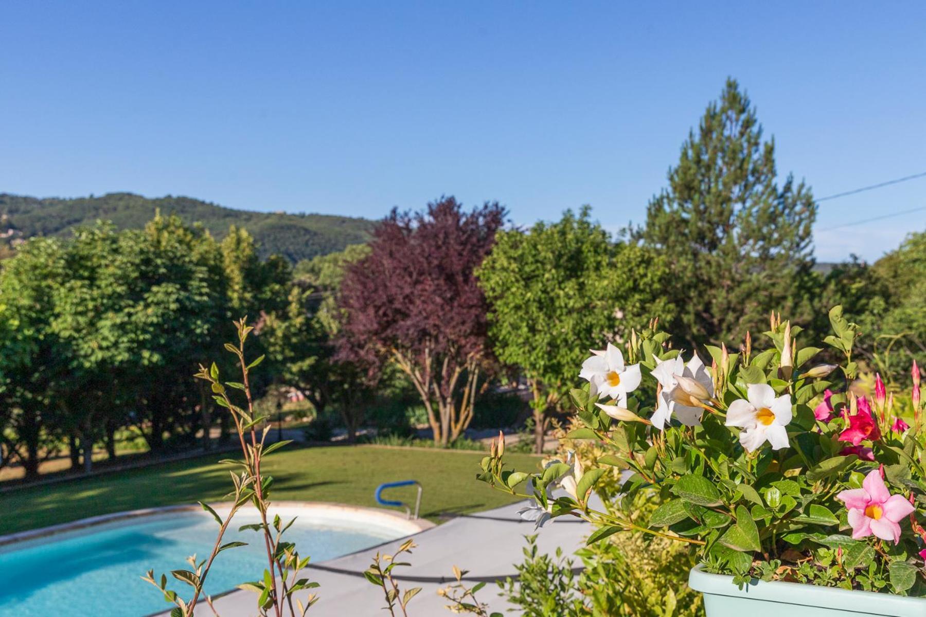 Bed and Breakfast La Bastide Des Roses Saint-Julien-d'Asse Exterior foto