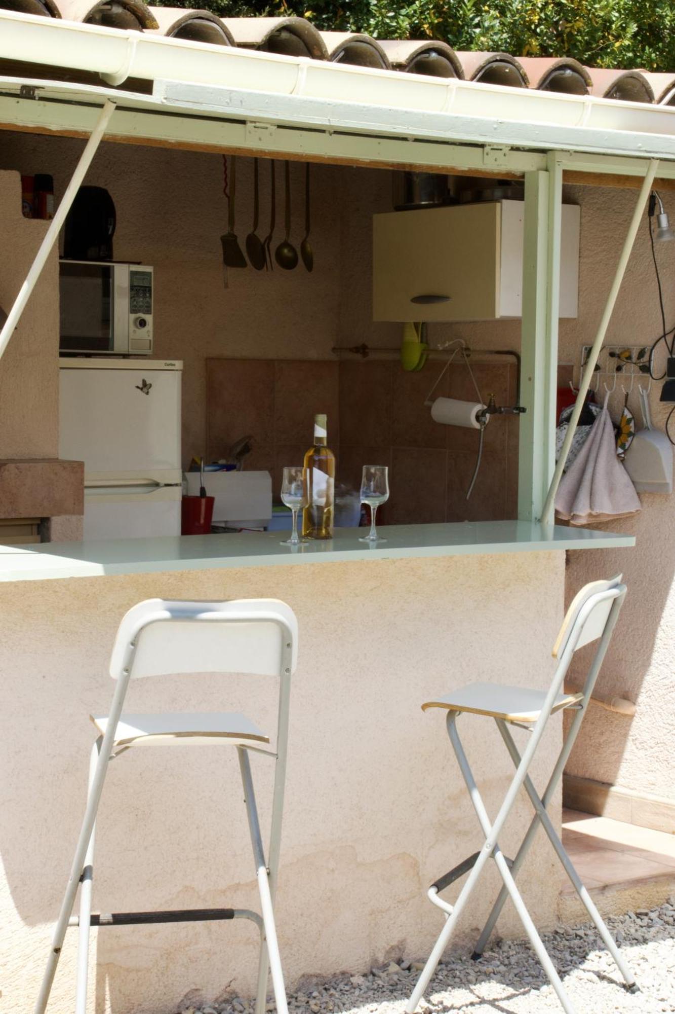 Bed and Breakfast La Bastide Des Roses Saint-Julien-d'Asse Exterior foto